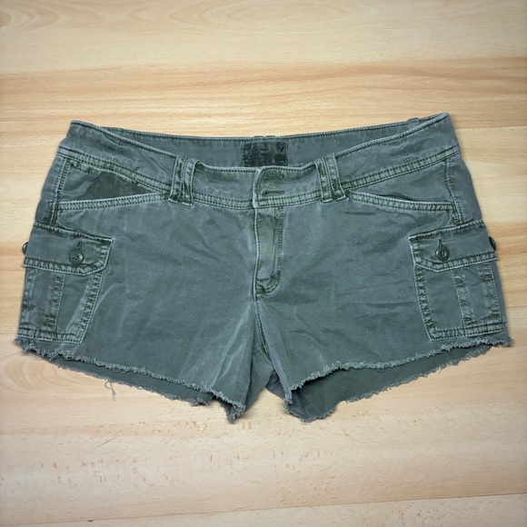 American Eagle Denim Low Rise Jean Shorts - Picture 1 of 5